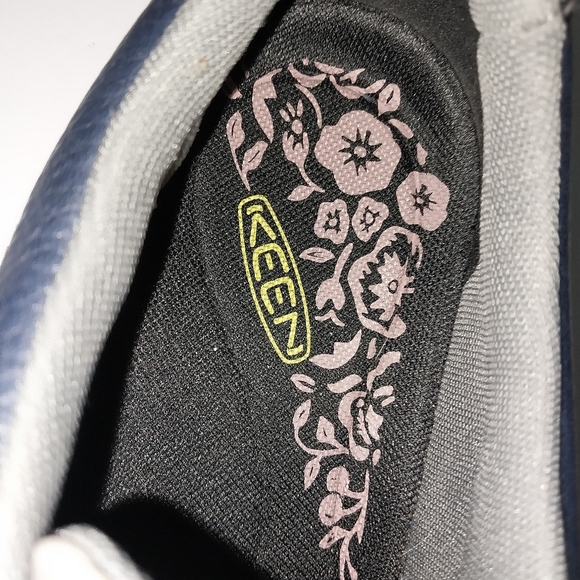 Keen Women's Navy and Gray Sneakers - Picture 7 of 8